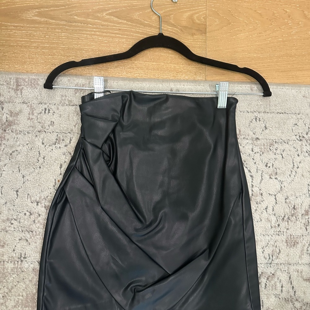 Zara Black Faux Leather Skirt size XS